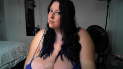 winkingdaisys:  getting on streamate right