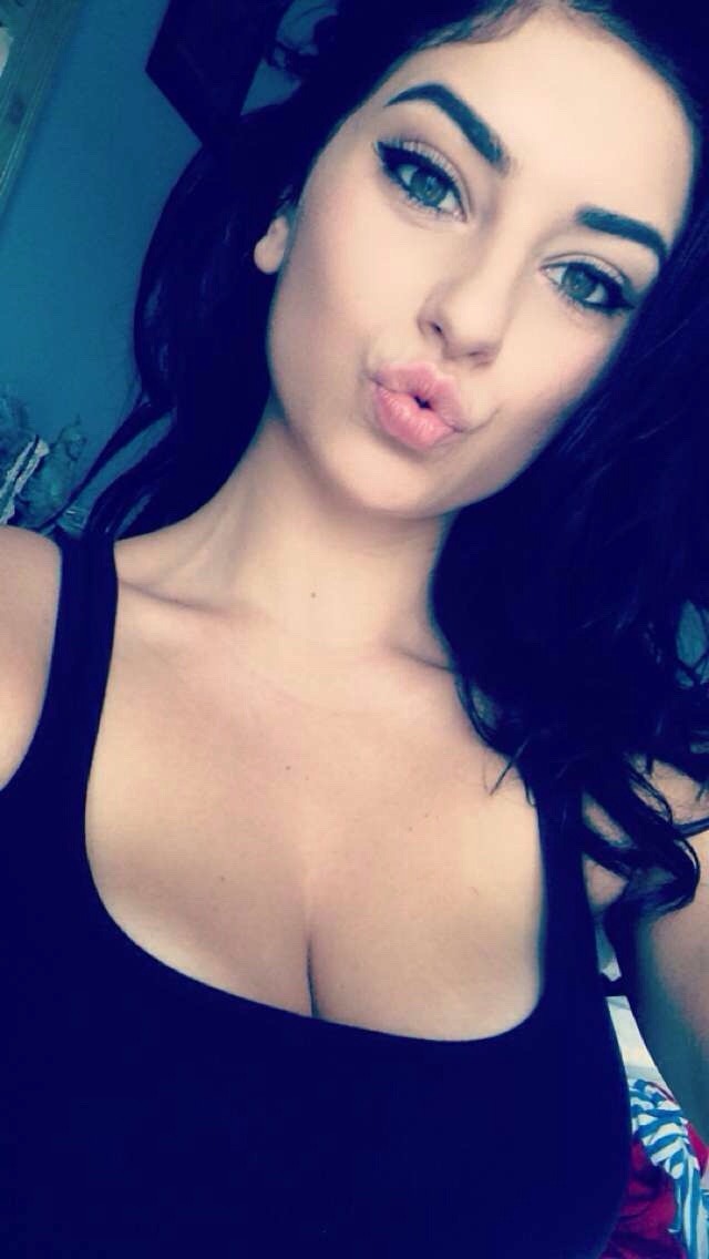Selfie World