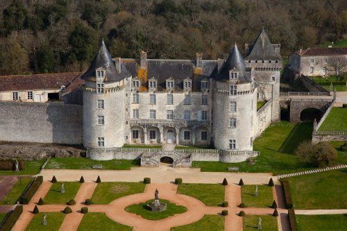 castlesandmedievals: Le Château de la Roche Courbon Château de la Roche Courbon is a lar