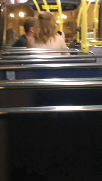 einp: On bus on way home from Ed Sheeran. Fully naked.