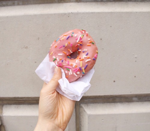 happysambam: vegan donuts quadrupled (Instagram: fithealthyproject)