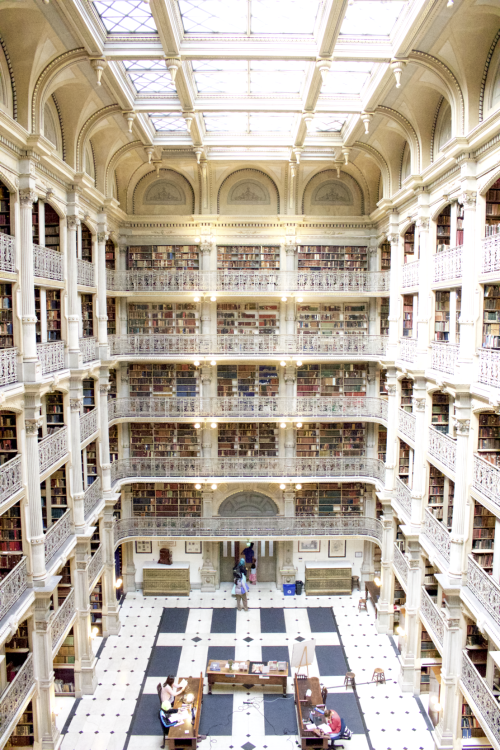 Ever wondered what it looks like up in the stacks of the George Peabody Library? Wonder no more, fab