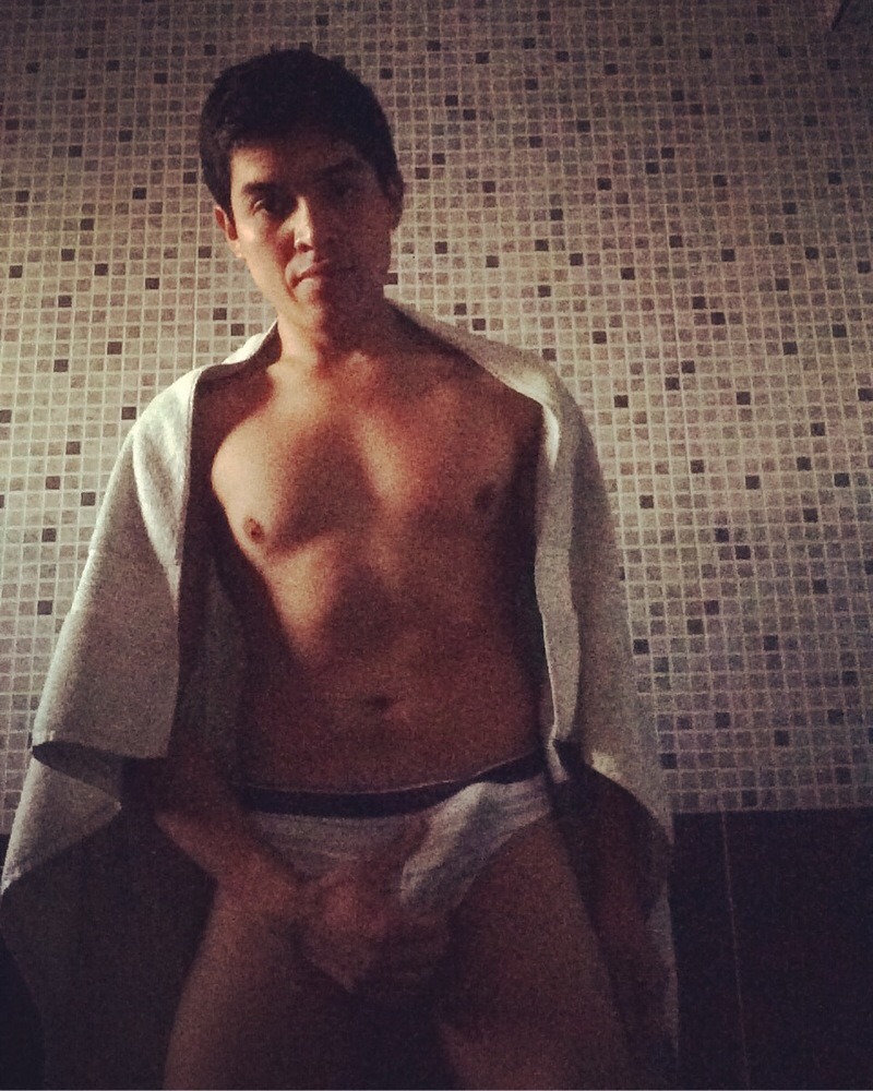 nnhotboy:Marco de Edomex coge rico, buena verga 
