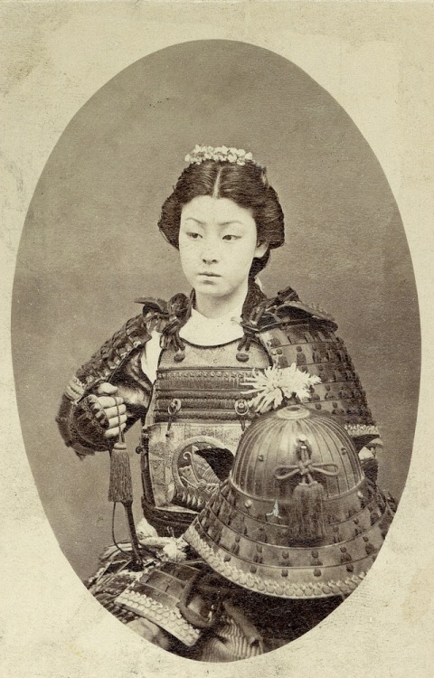 Rare vintage photograph of an onna-bugeisha, one of the female warriors of the upper social classes 