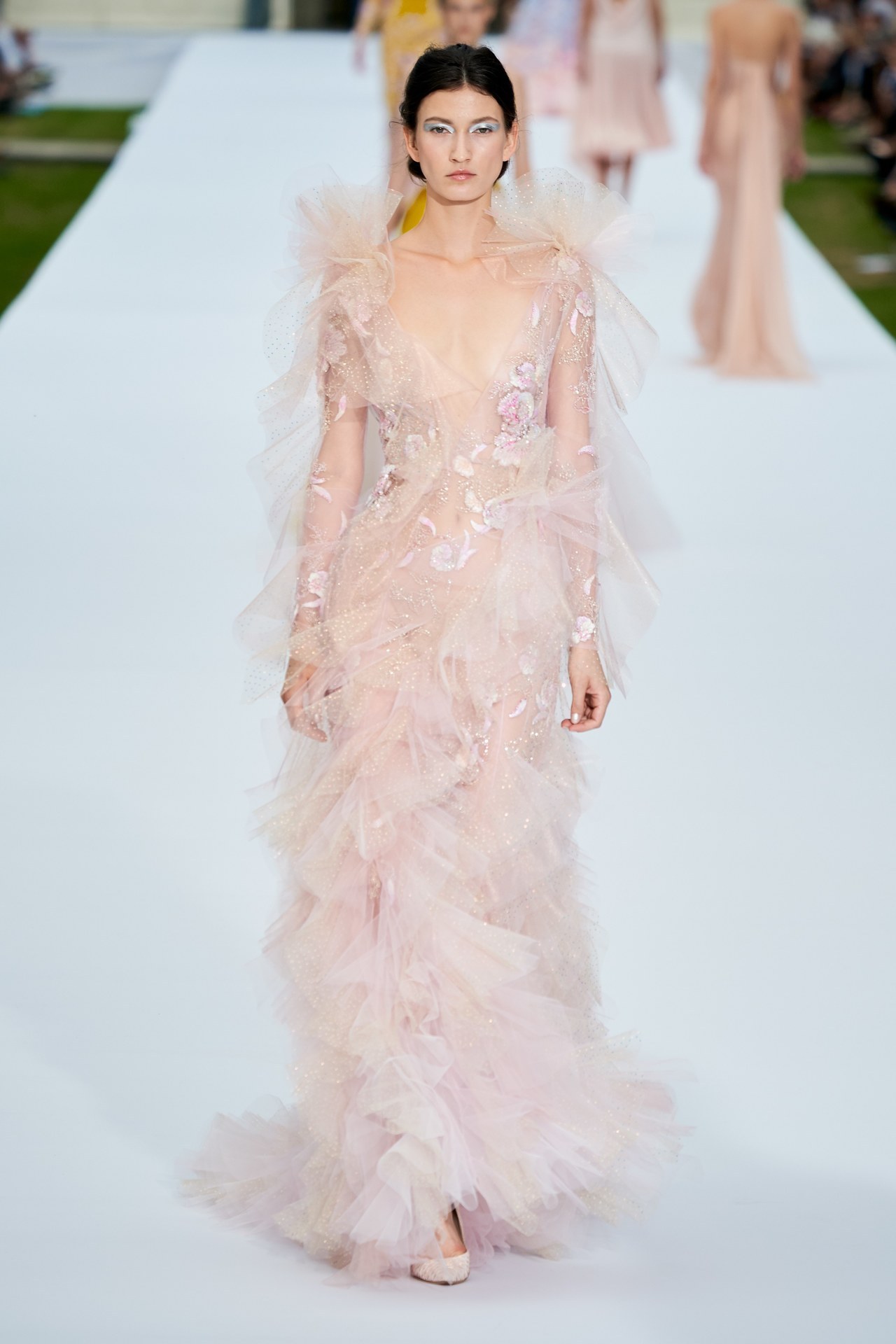 Runway - Fall 2019 Couture - Ralph & Russo____Arthur and Puff are ...