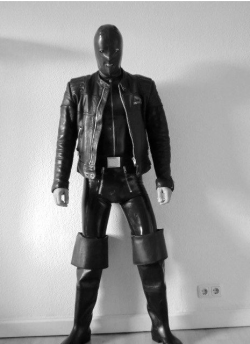 leatherhostage: leatherhostage 