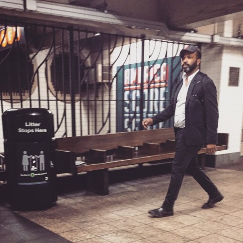 Jeffrey Wright in disguise. #FelixLeiter #notstalkingyou #peoplewatching #streetsofnewyork #mta #cel