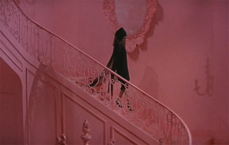 Shirley Maclaine In: