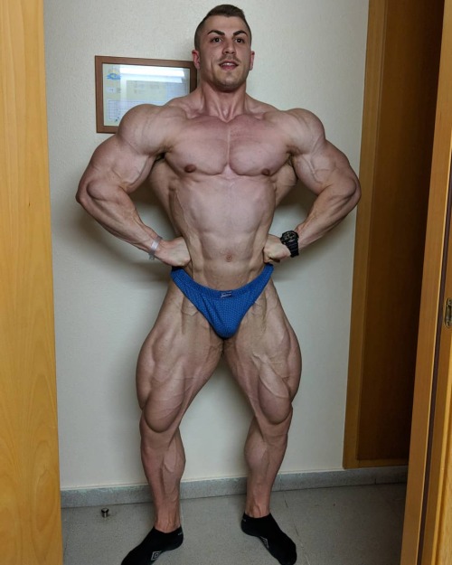 Porn photo bantambruin:Pablo Llopis Munoz  🇪🇸