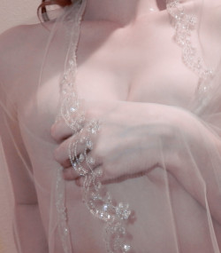 babybatbrat:  rose-tint-lolita: Heavenly