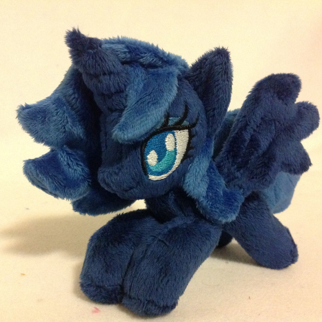 burgunzik:  Mini Luna   My shop on Etsy: https://www.etsy.com/shop/BurgunzikShopMy