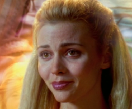 musingsofaraven:xenagabrielle-af-blog:only on Xena will an episode trailer that asks “Who is t