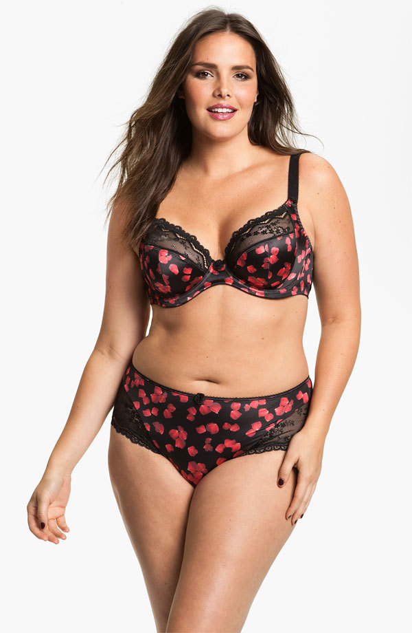 curveappeal:  Candice Huffine  for Nordstrom 38C/D bust, 33 inch waist, 43.5 inch