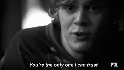 tedeseoboyitsyouidesire:  Tate and Violet… 