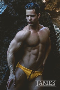 ejlphgphy:  from my work with James Van Nostrand.   swimwear by aronikswim ( www.aronikswim.com ) 