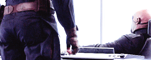 steebrogerz:  the cinematography guy could lift the hammer probably