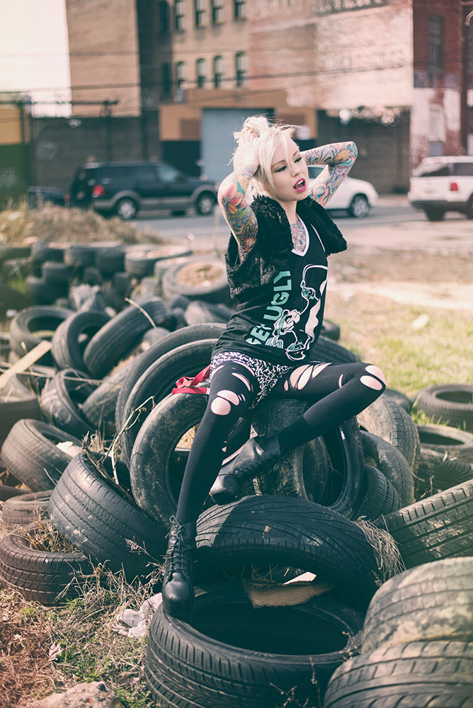 syntheticshadows:  carriejodc x syntheticshadows for getuglyapparel GET UGLY with