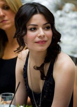 starlets:  Miranda Cosgrove