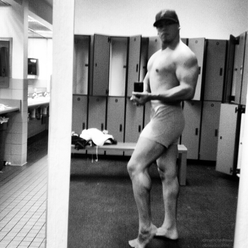 thecircumcisedmaleobsession:  25 year old straight guy from San Jose, CA Check out