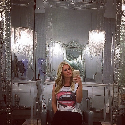Nicky Hilton: “Love getting glammed at my favorite salon by @MichaelBoychuckLV ” (https: