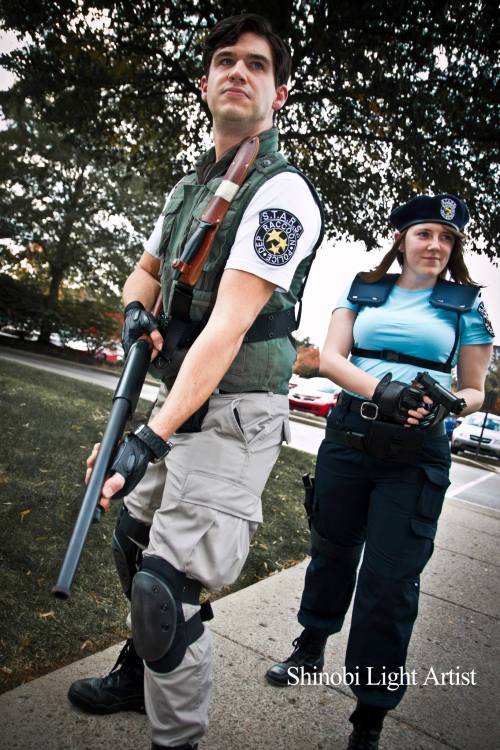 Me and my gal Casey as Chris Redfield and Jill Valentine from Resident Evil 1 (remake) at GMX V