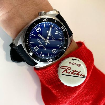 Instagram Repost

ralftech_official

Easter Monday with a twist of blue! Featuring Ralf Tech WRB Automatic Ocean Dive Watch … What will be your color today? [ #ralftech #monsoonalgear #divewatch #toolwatch #watch ]