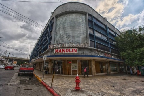 Manolín #canon #color #monterrey #landscape #mexico #nuevoleon #clouds #downtown #visual #artofvisua