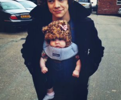 fucksszarry-deactivated20130831:  Baby Lux. (x) 