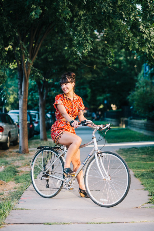 preferredmode: Remember Summer? Suzanne, on a @RaleighBicycles en route to the @afropunk festival, w