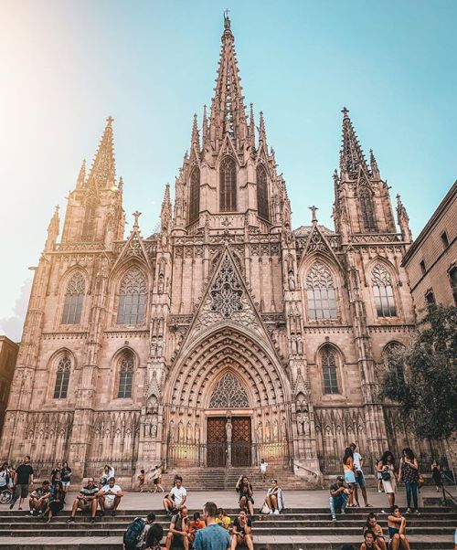 #CathedralBarcelona // www.RoyalFashionist.com  ____ #barcelonaspain #barcelona_turisme #barcelona #
