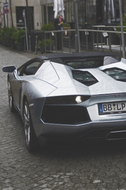 stayfr-sh:  Lamborghini Aventador 