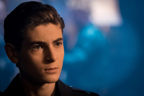 Gotham: “A Dark Knight: The Demon’s Head” episodic photos