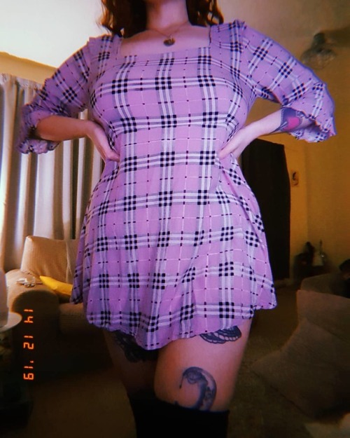 mythicalbabygirl:Do you like my dress? P.s my fav colour is pink