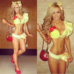 halloweenisforthesexy:  Ellie Gonsalves went as one of the My Little Ponies this Halloween. My penis is now thoroughly confused.
