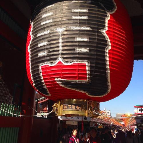 Lost myself in Asakusa - 浅草寺前 #Asakusa #Sensōji #Nakamise #Tokyo #Japan #Nihon #Instamoment #Instatr