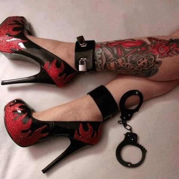 ideservenewshoesblog:  Sexy Black and Red Contrast Color Coppy Leather Platform High