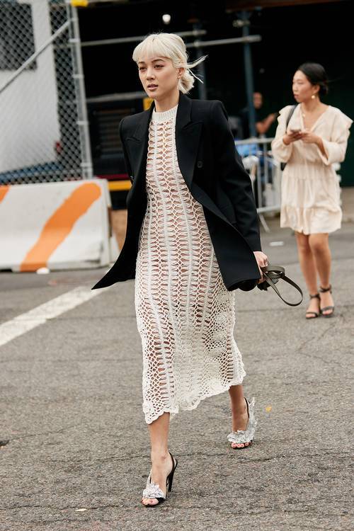 afashioninspiration: Fashion Week street style - knits are everywhere and I love them