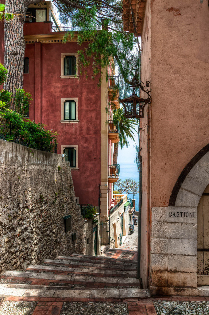 allthingseurope:  Taormina, Italy (by tonybill)