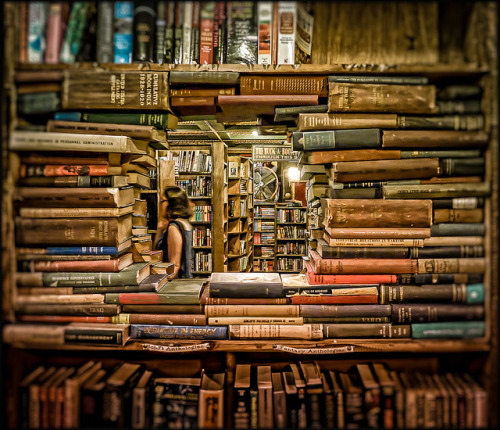 lilnympho: coolthingoftheday: The Last Bookstore in Los Angeles, California. Great place to take 