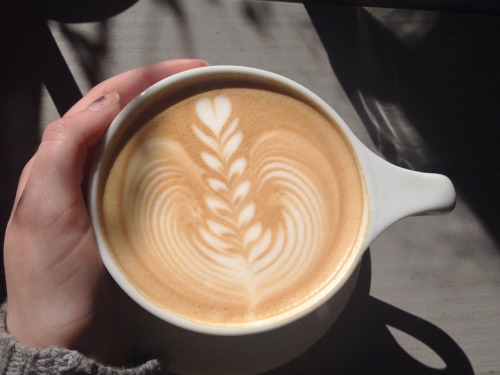 fawhnsies:weekend!! yis!!! 🍌☕️🌼