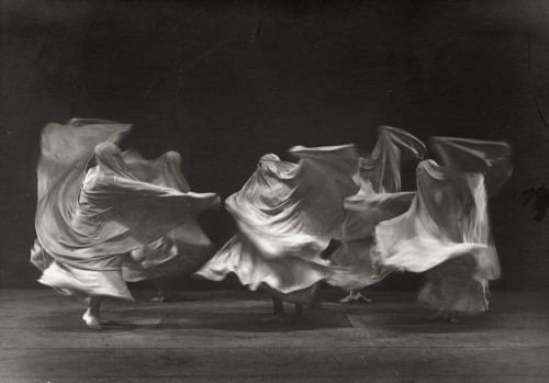 "Der Weg" , Mary Wigman , 1932