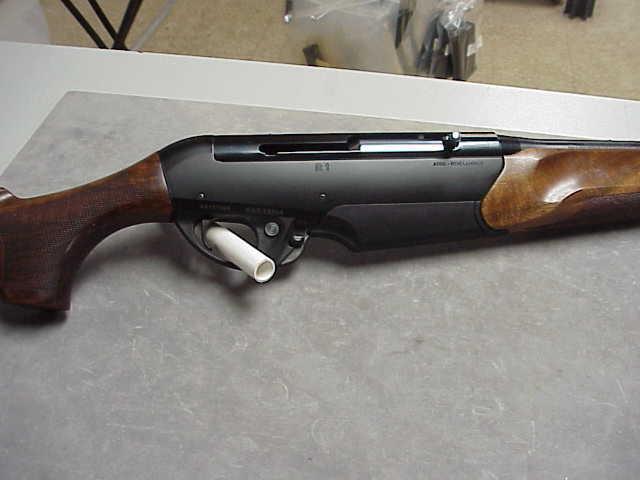 dirty-gunz:  10threespookyone35:  benelli  ew