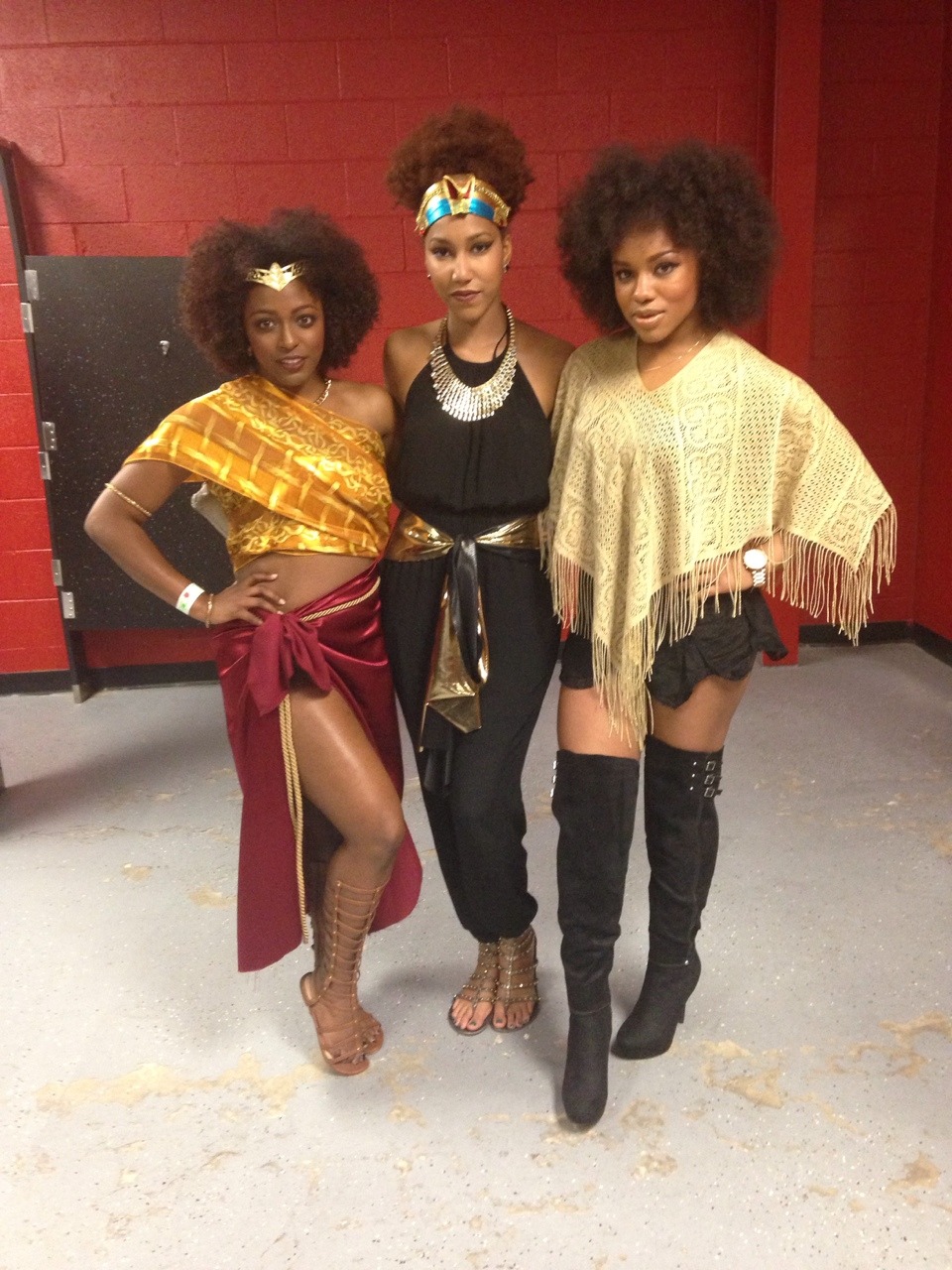 caughtinthehype:  Young black queens.  Louisiana. IG: 2lips_