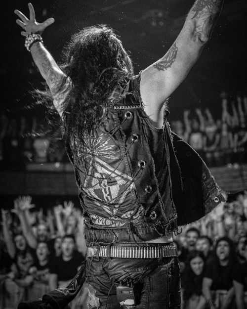machinehead: HEY HEAD CASES WHO’S COMING TO SEE US IN LINCOLN TONIGHT!? Machine Head is tourin
