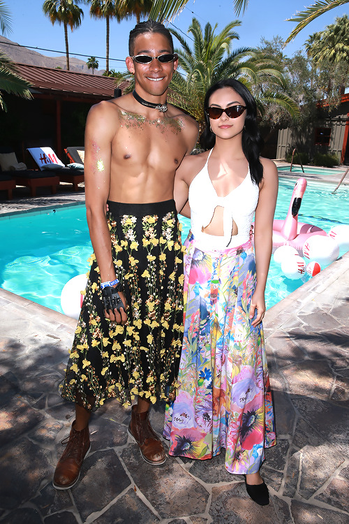 carpetdiem:Keiynan Lonsdale and Camila Mendes attend the Poolside with H&M at The Sparrows Lodge