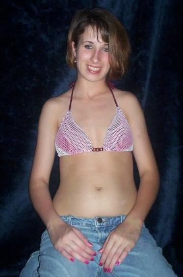mymarinemindpart2:  Adorable and sexy Navy girl pt 2