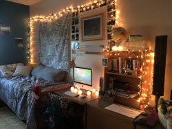 dreamgogh:  I did the best I could with my dorm ☺️🌞 // IG: o.paque   #bedroominsp