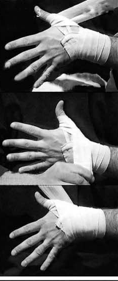feiyueloplainshoes:  MMA hands wrapping!! It is worth learning and practicing!Feiyue