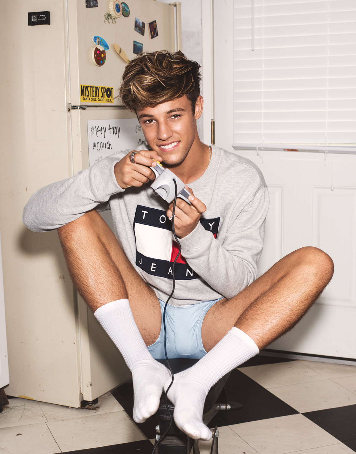 Cameron Dallas | By: Justin Campbell
ROLLACOASTER | AW/17