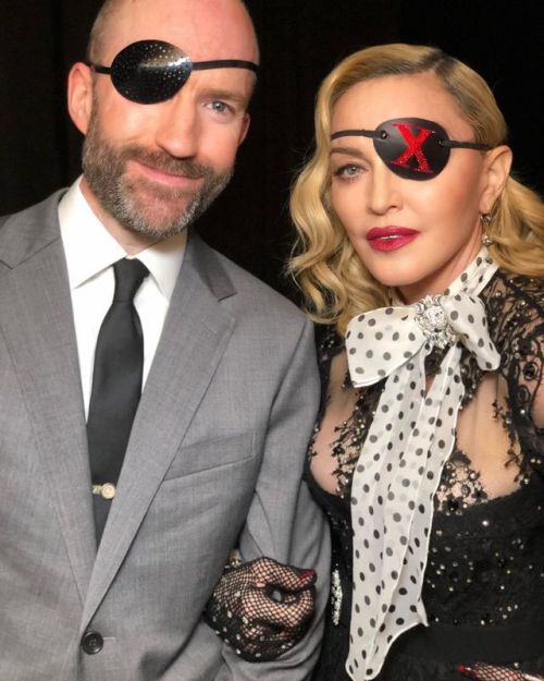 Backstage at the 2019 Billboard Music Awards… Madonna brought me an eye patch, we chatted about her 